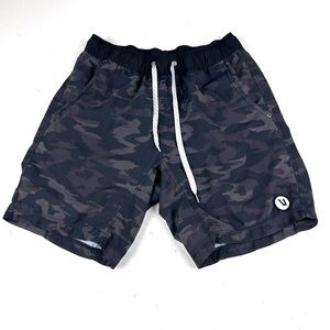 Vuori Men's Kore Short V302 Lined Black Camo Small Athletic Activewear Sports